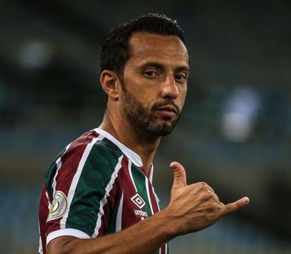 Com 39 anos, Nenê faz três gols, assume a artilharia da temporada e ajuda Fluminense a avançar na Copa do Brasil