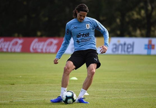 Presidente do Grêmio confirma consulta por uruguaio Cavani